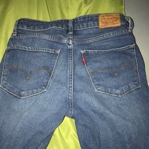 721 High Rise Skinny Levi’s Medium Wash